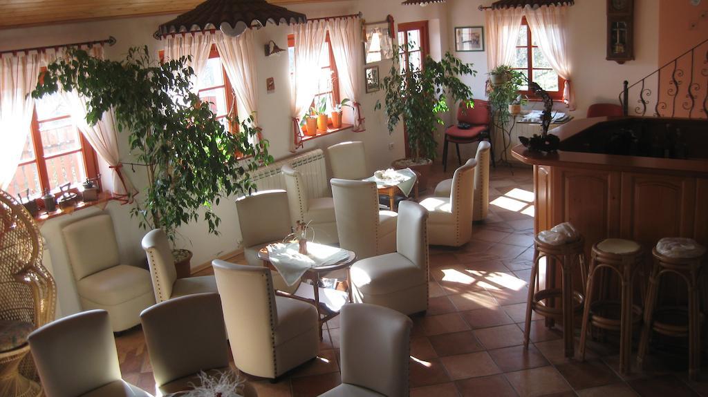 הוילה Vremski Britof Tourist Farm Dujceva Domacija מראה חיצוני תמונה