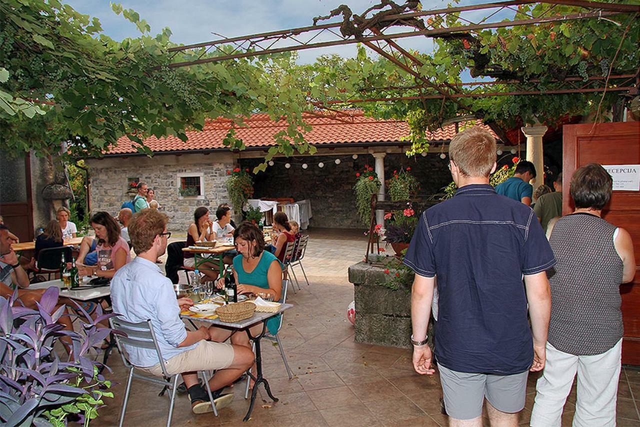 הוילה Vremski Britof Tourist Farm Dujceva Domacija מראה חיצוני תמונה